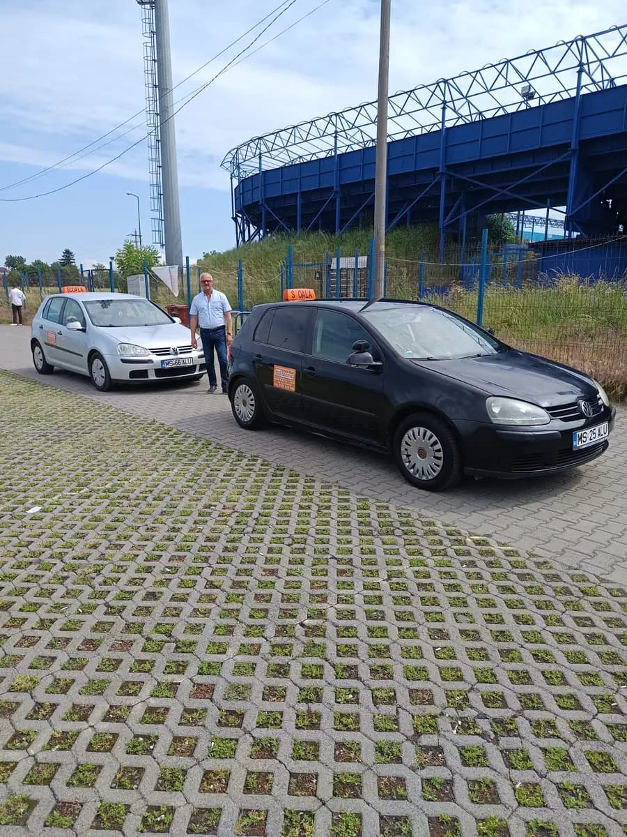 Galerie Scoala Auto Luceafarul 4