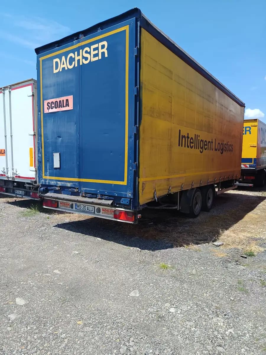 Camion Mercedes + Remorcă